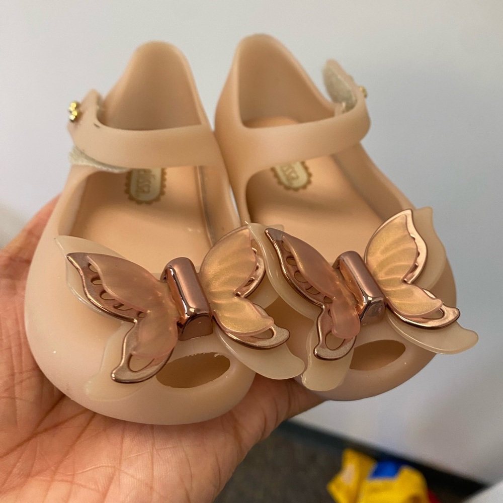 Mini Melissa size 5